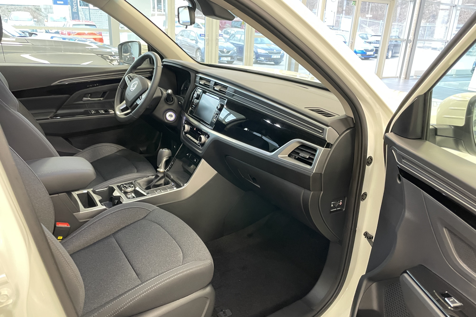 Korando Style+ MT WAA